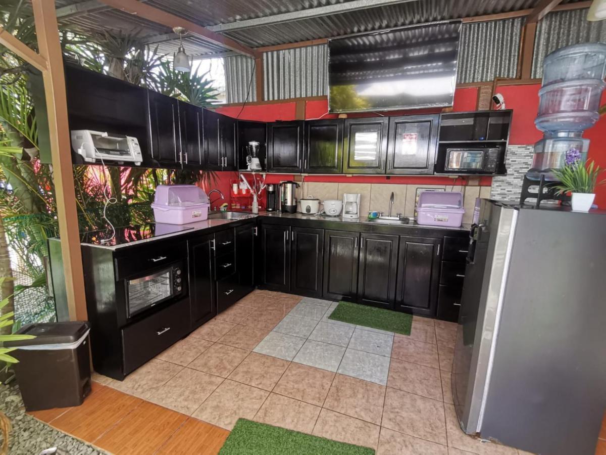 Roca Mar Rocawelch Puerto Viejo Aparthotel Puerto Viejo de Talamanca Ngoại thất bức ảnh